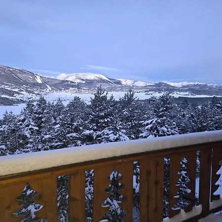 Typique Avec Vue Exceptionnelle Vila